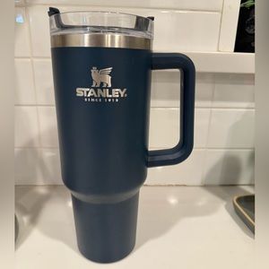Navy Stanley 40 oz Tumbler